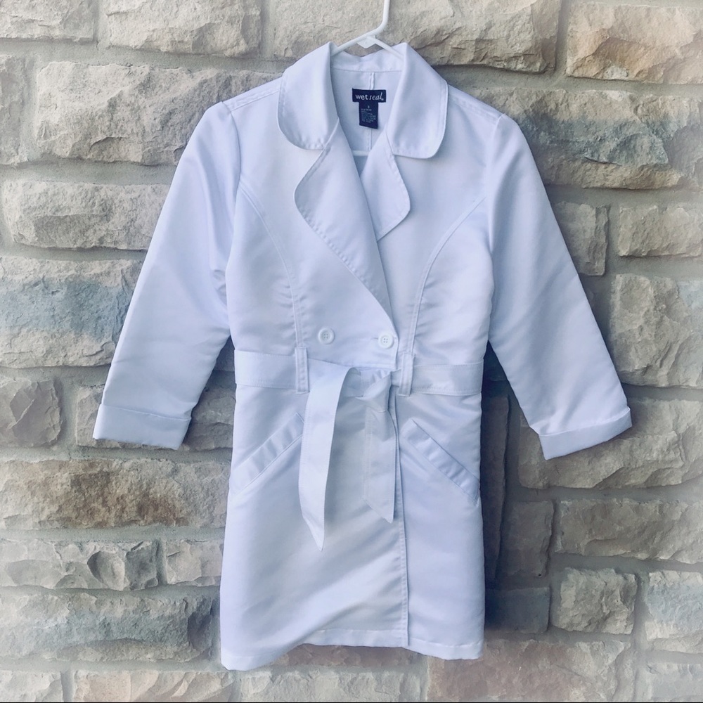 3/4 Sleeve White Trench Coat